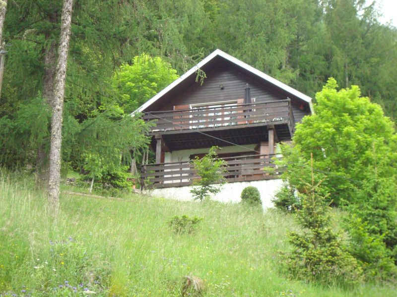 Extérieur du chalet en été