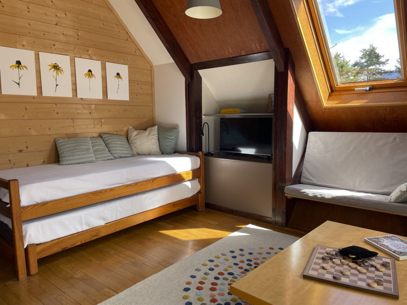 Coin nuit avec lits gigognes