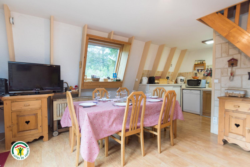 Séjour ouvrant sur la belle terrasse - © Gîtes de France Séjour ouvrant sur la belle terrasse