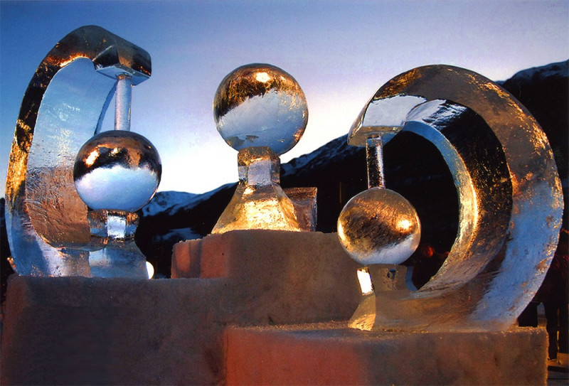 Démonstration de sculpture de glace_Autrans-Méaudre en Vercors