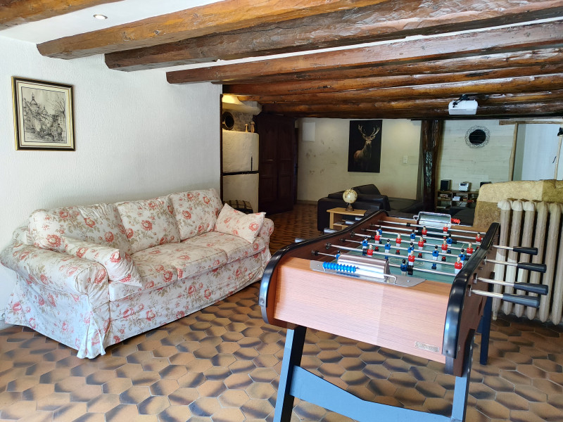 salon baby foot.jpg - © FABRE FLORENCE salon baby foot.jpg