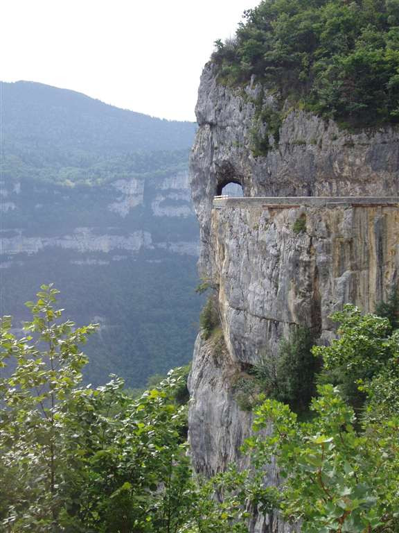 Paysage: la route du col de la Machine.