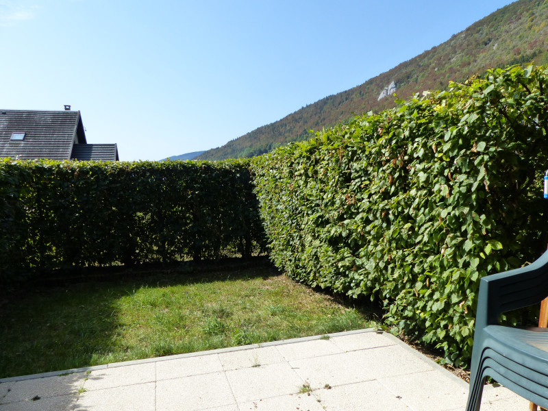 Terrasse du gîte en été Terrasse du gîte en été