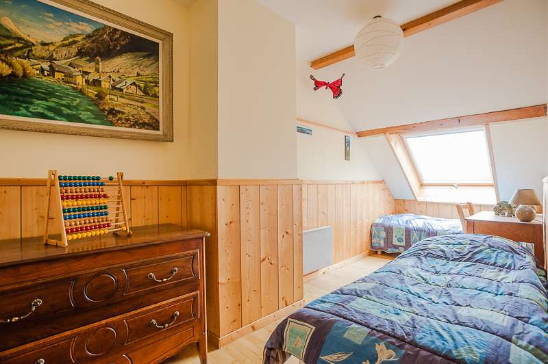 Chambre 2 - 2ème niveau - © Gîtes de France Chambre 2 - 2ème niveau