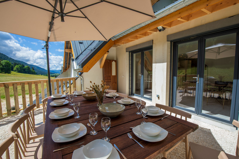 terrasse_gite_la_resilience_vercors.jpg terrasse_gite_la_resilience_vercors.jpg