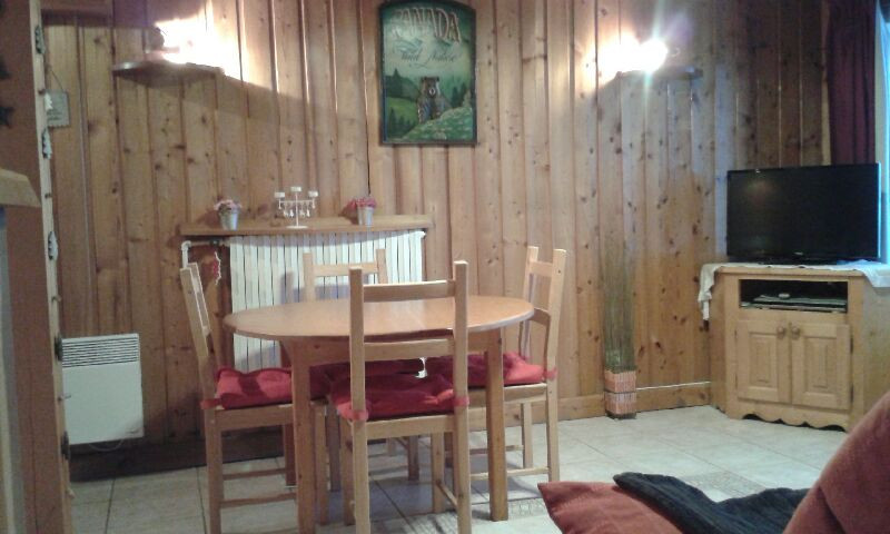 Côté salle à manger Côté salle à manger