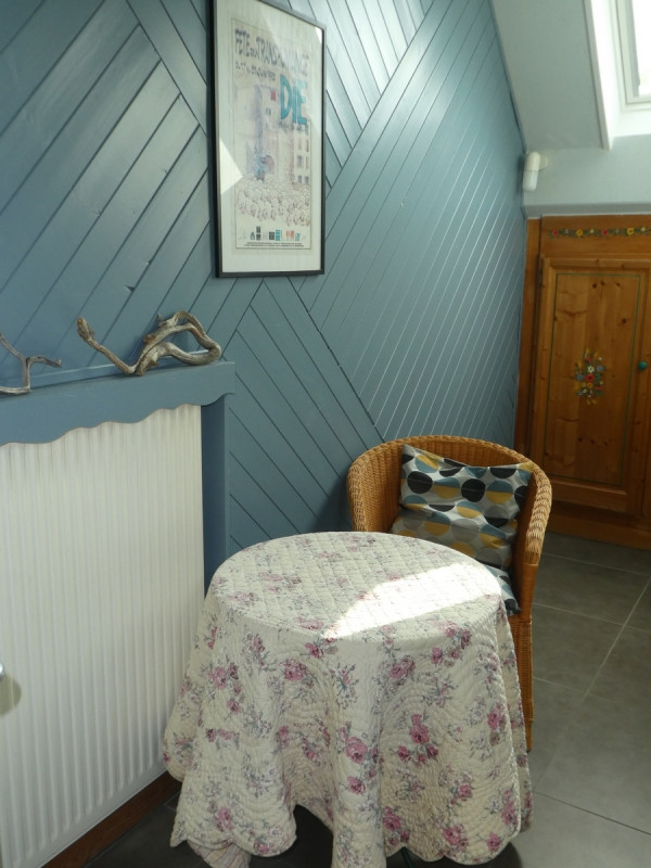 Coin repos - © Rousset Coin repos