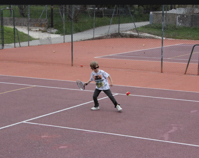 Terrain de tennis