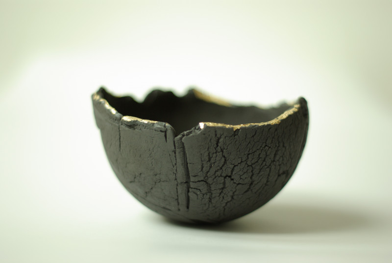 Bol de grès noir craquelé doré à la feuille d'or-Aurélie Ramain