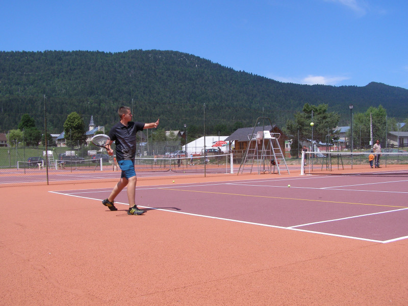 Terrain de tennis - © Club de Tennis Autrans Terrain de tennis