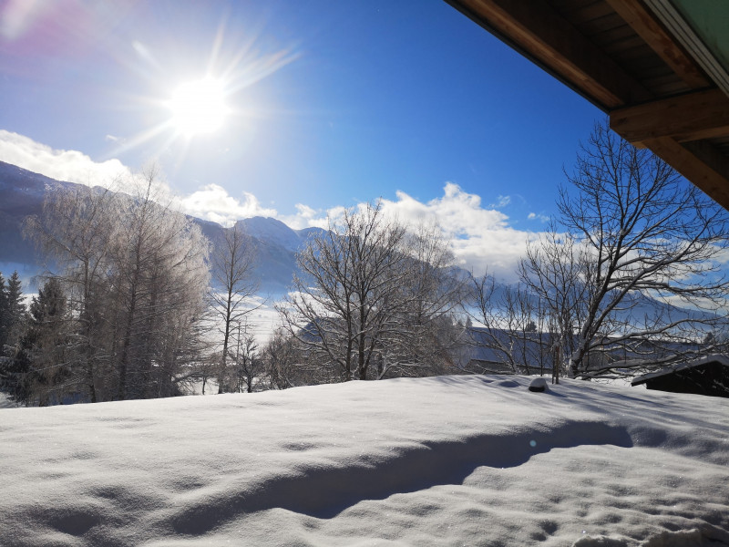 Vue enneigée depuis le gîte Vue enneigée depuis le gîte