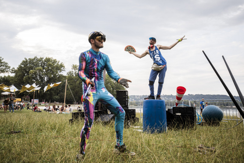 Spectacle - Plastic Boum Boum_Lans-en-Vercors - © Brice ROBERT1 Spectacle - Plastic Boum Boum_Lans-en-Vercors