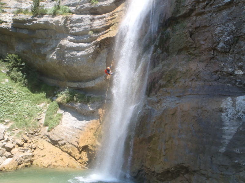 Rappel de la cascade des ecouges Rappel de la cascade des ecouges