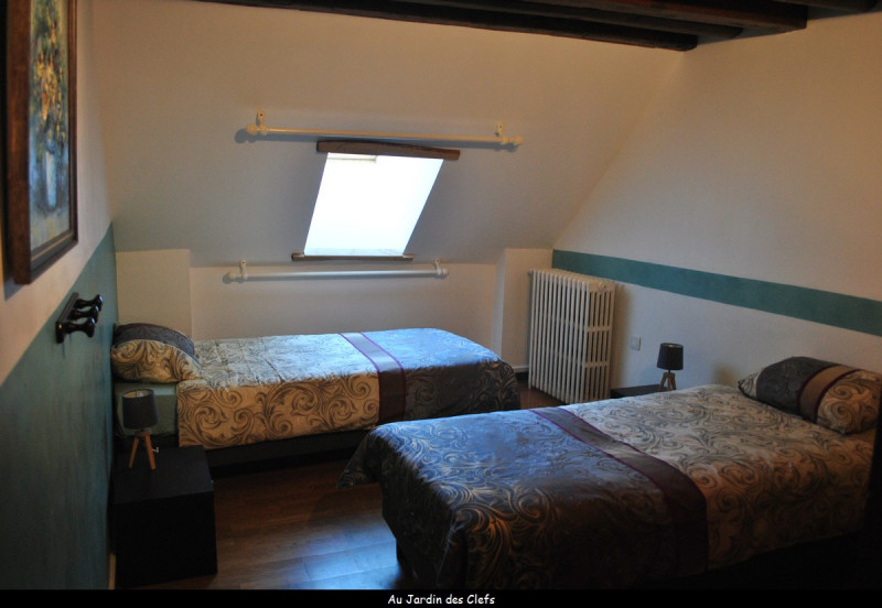 CHAMBRE 1er ETAGE 2 PERSONNES