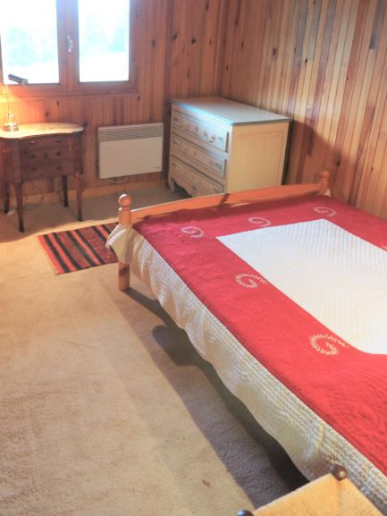la chambre du bas (lit 140)