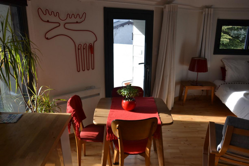 Pièce de vie, côté salle à manger