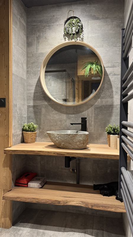 Salle de douche 3.jpg Salle de douche 3.jpg