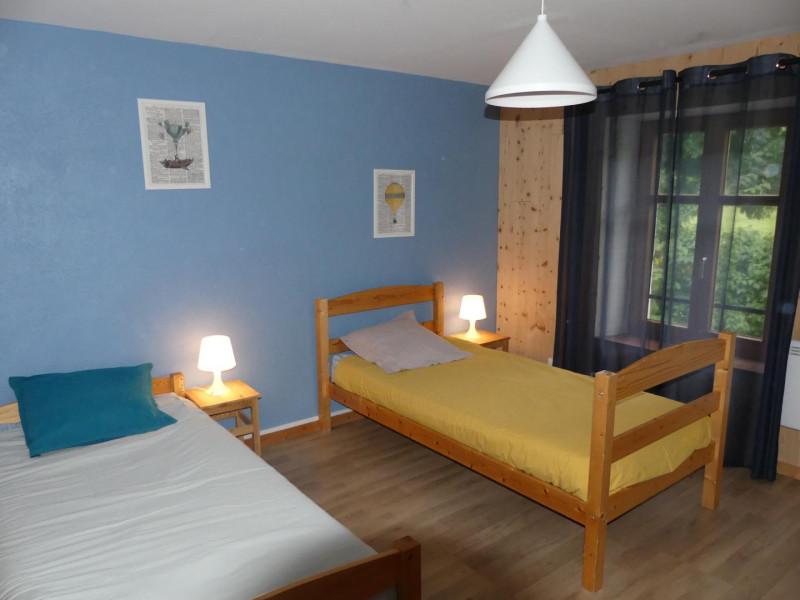 Chambre 4 2 lits simples