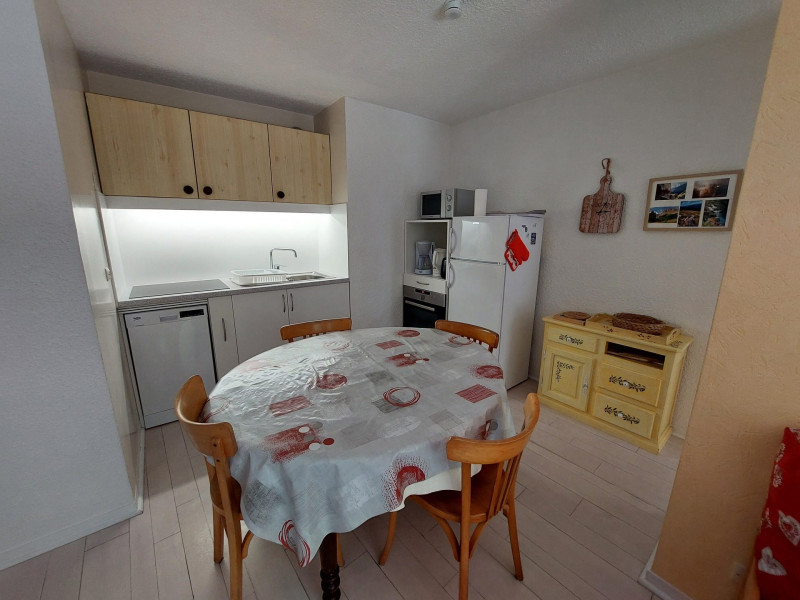 _lv_images__lot_0000600147_04_1415551 _lv_images__lot_0000600147_04_1415551