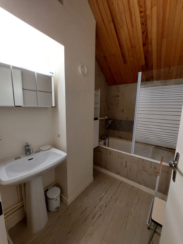 _lv_images__lot_0000600794_05_1379456