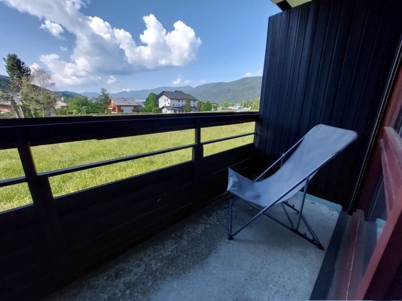 _lv_images__lot_0000650164_07_1366472