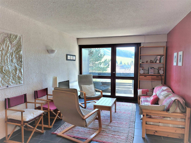 _lv_images__lot_0000660128_02_1340394