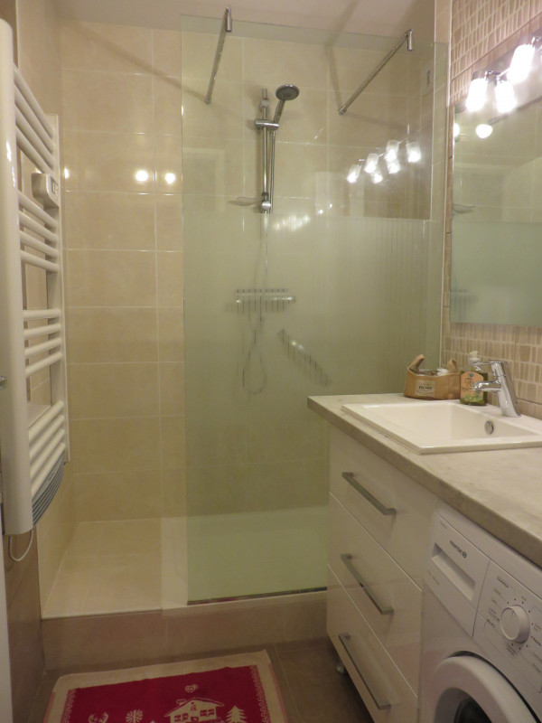 _lv_images__lot_0000680800_07_1287121