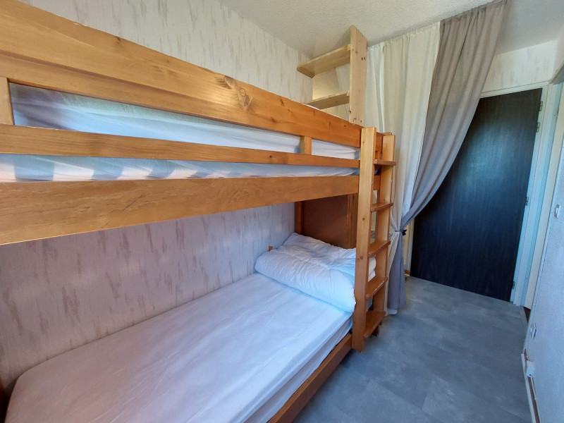 _lv_images__lot_0000690807_08_1399097