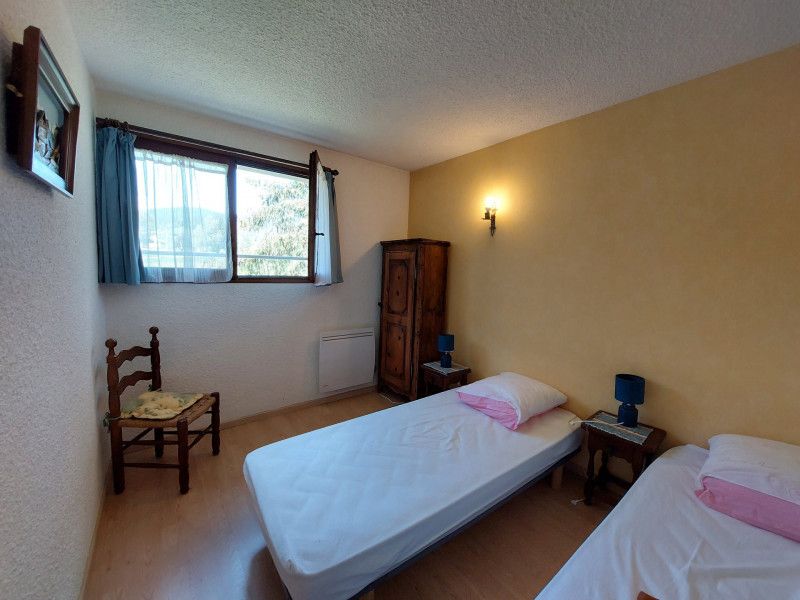 _lv_images__lot_0003590821_07_1369714