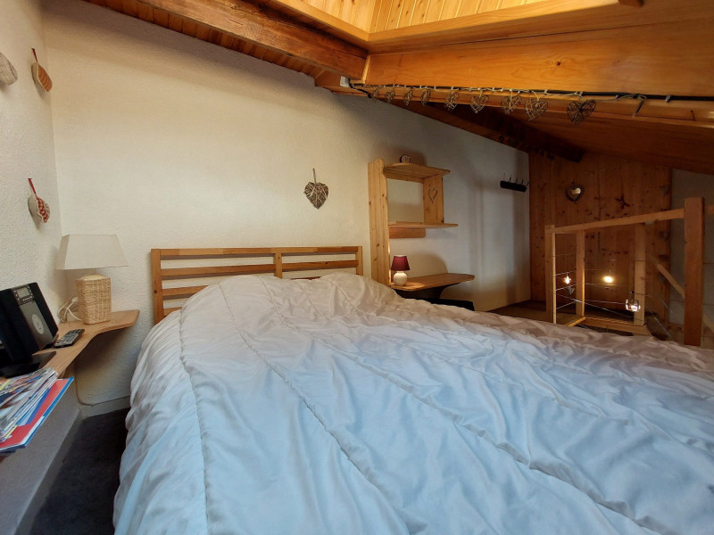 _lv_images__lot_0003590822_07_1306872 _lv_images__lot_0003590822_07_1306872