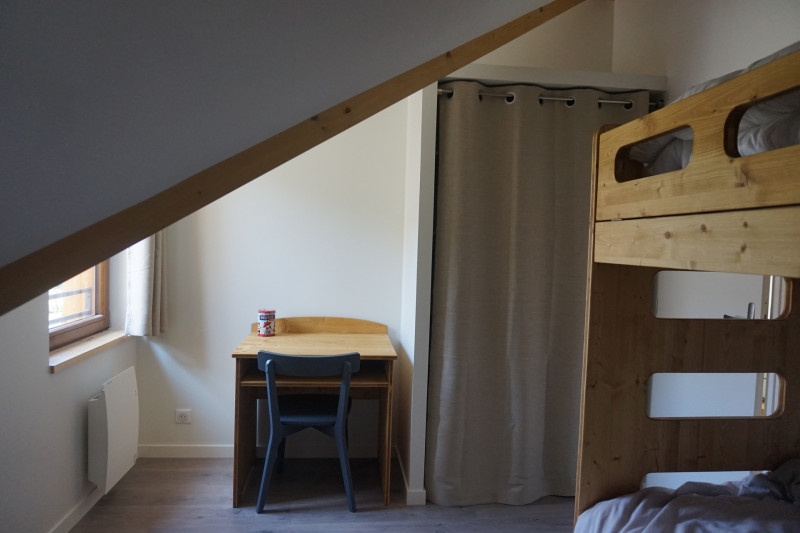 _lv_images__lot_0003590860_10_1434242