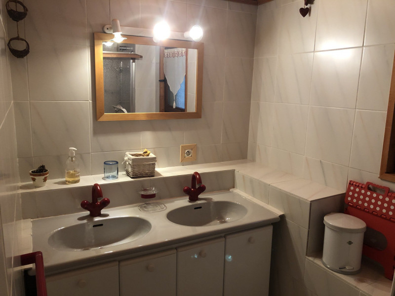 _lv_images__lot_0003590863_08_1283430