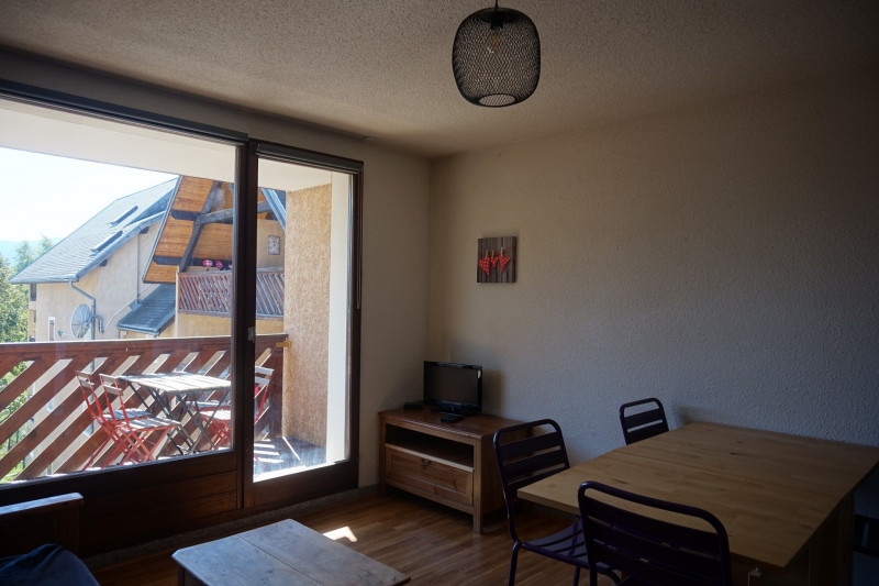 _lv_images__lot_0003590866_05_1530595 _lv_images__lot_0003590866_05_1530595