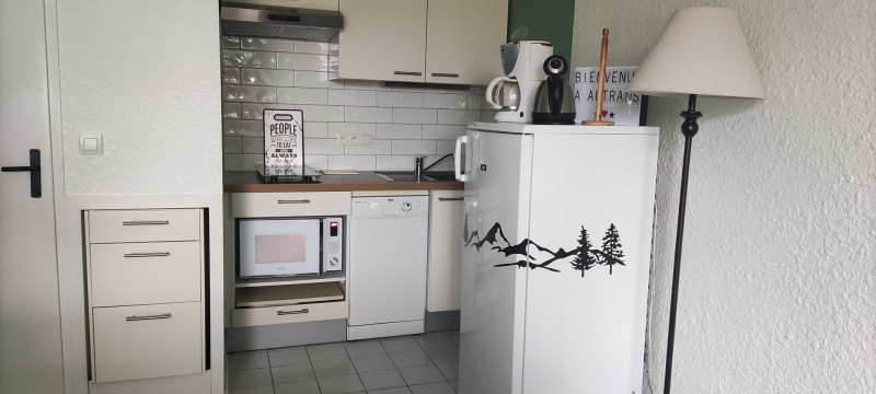 _lv_images__lot_0003590872_03_1318093