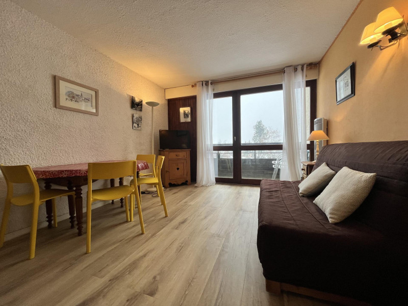 _lv_images__lot_0003590879_02_1312440 _lv_images__lot_0003590879_02_1312440