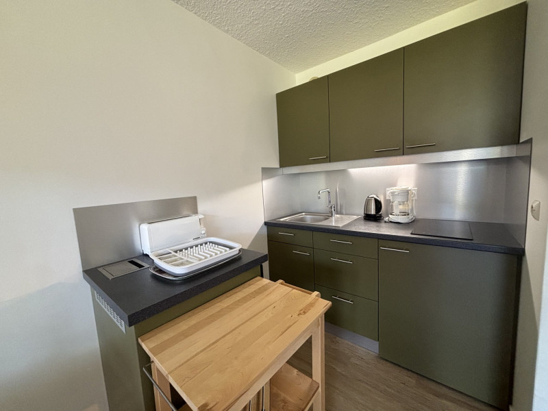 _lv_images__lot_0003590894_03_1431535