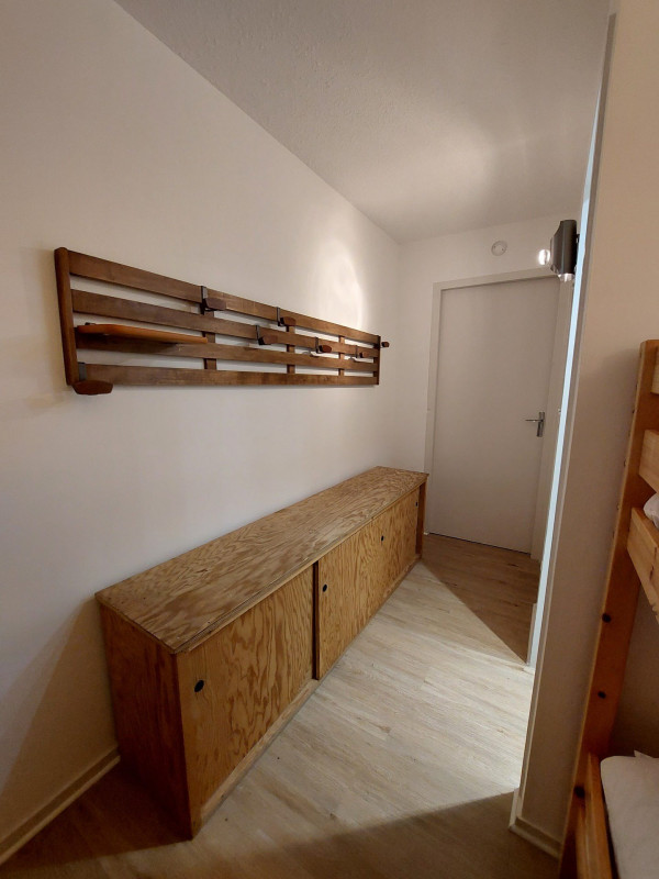 _lv_images__lot_0003590894_07_1424886 _lv_images__lot_0003590894_07_1424886