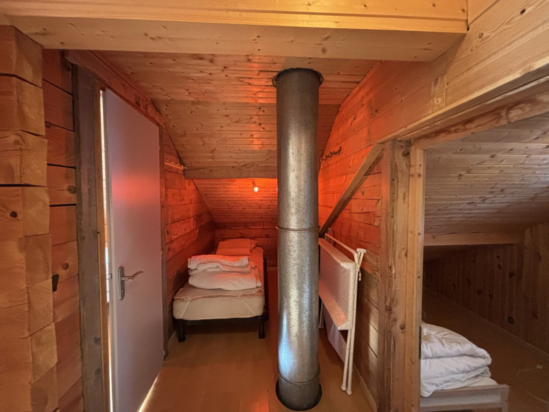 _lv_images__lot_0003590900_05_1396648