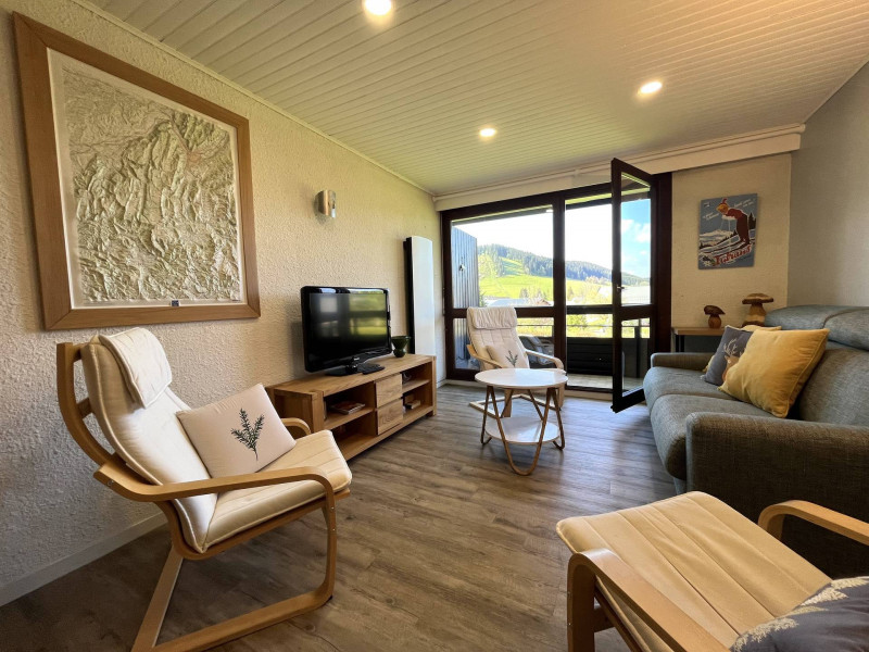 _lv_images__lot_0003590914_01_1417482