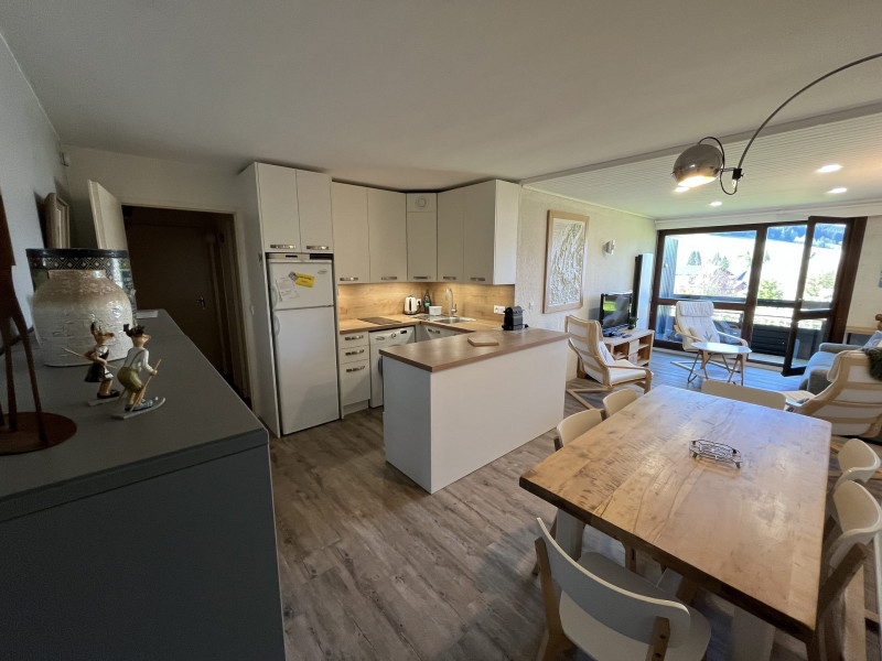 _lv_images__lot_0003590914_02_1370020