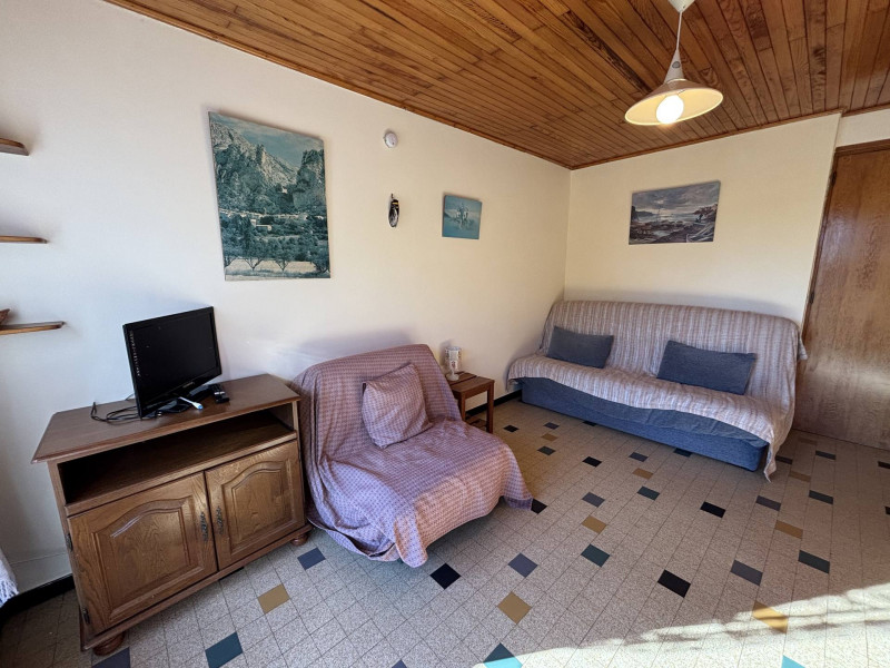 _lv_images__lot_0003590920_02_1347857