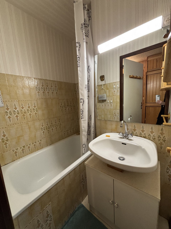 _lv_images__lot_0003590927_11_1190414