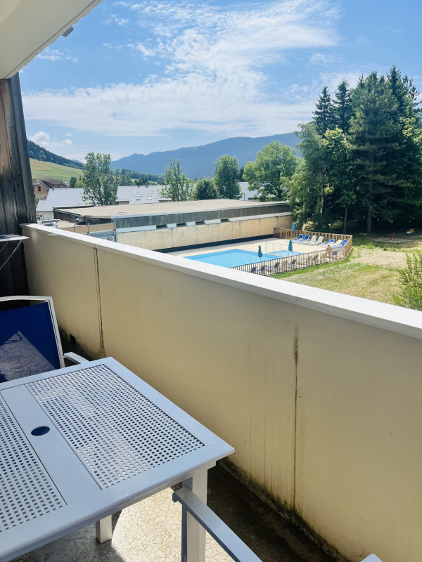 _lv_images__lot_0003590932_10_1302113