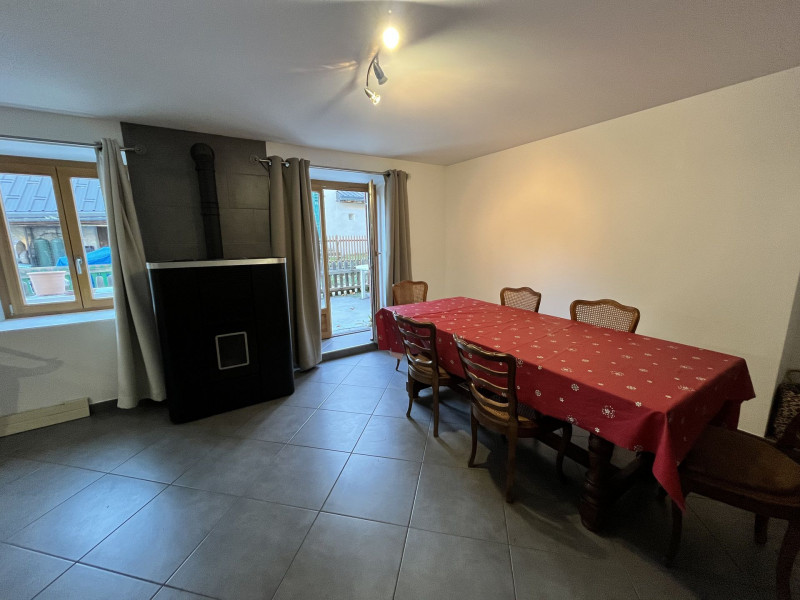 _lv_images__lot_0003590934_10_1377619