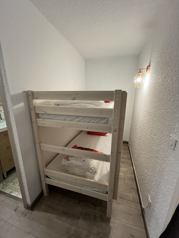 _lv_images__lot_0003590935_16_1310658 _lv_images__lot_0003590935_16_1310658