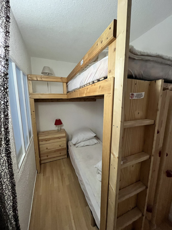 _lv_images__lot_0003590937_06_1397020 _lv_images__lot_0003590937_06_1397020