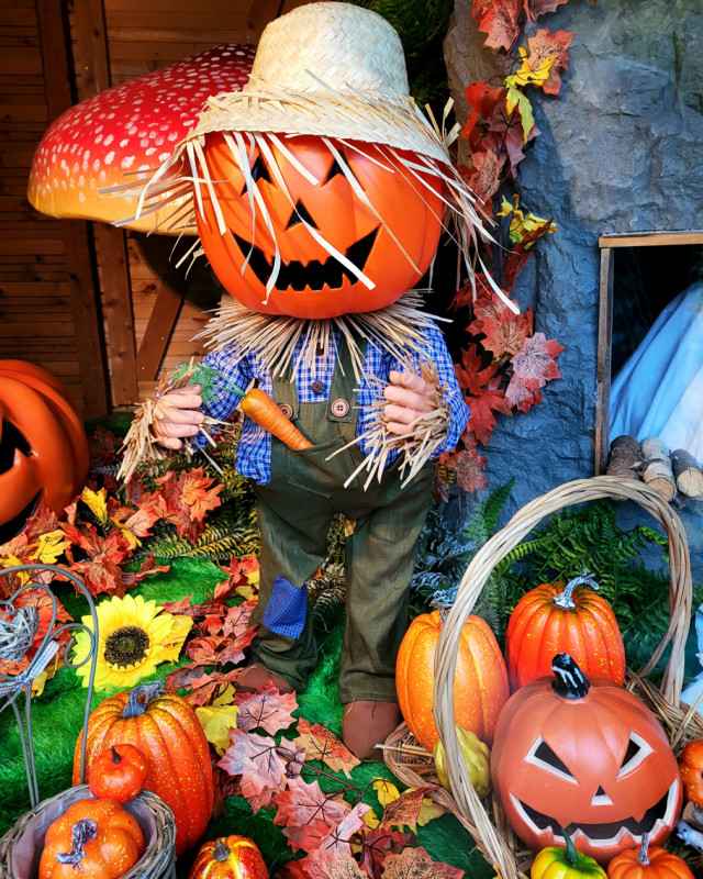 halloween-vertical-1602936